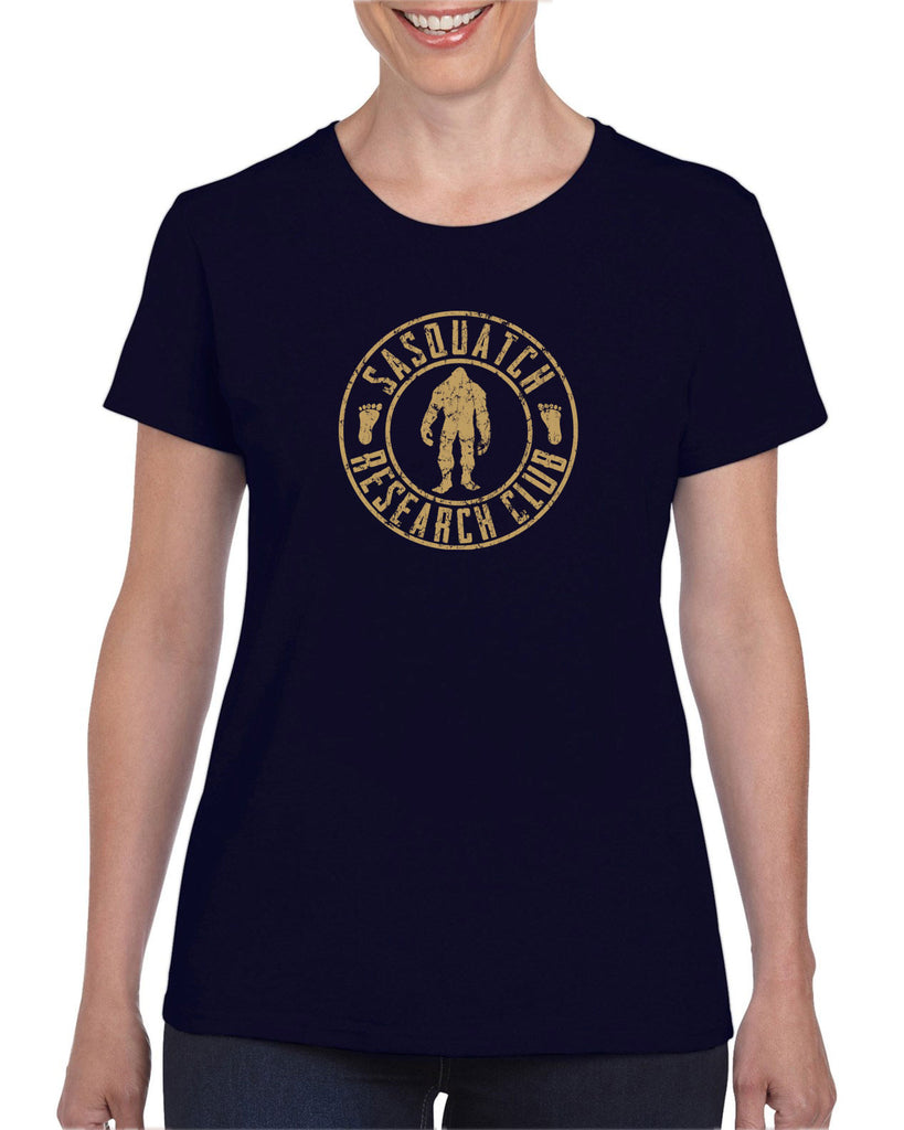 Sasquatch Research Club Womens T-Shirt Yeti Bigfoot Squatching Gone Squatchin Squatch College Party Vintage