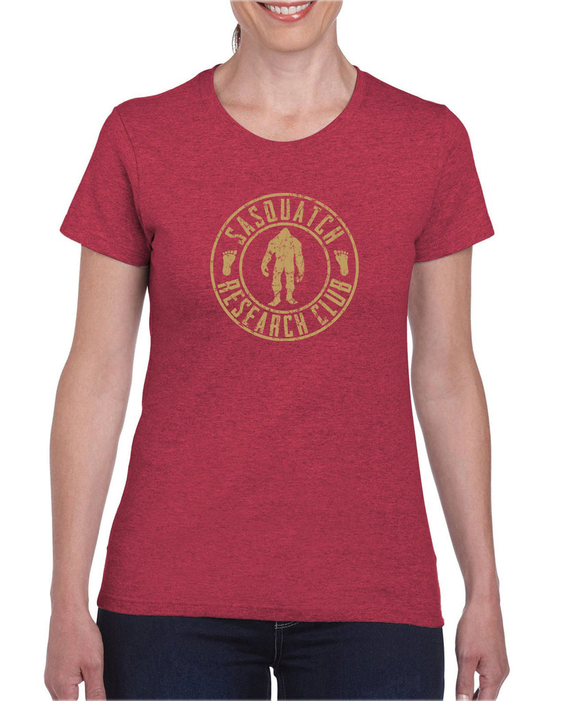 Sasquatch Research Club Womens T-Shirt Yeti Bigfoot Squatching Gone Squatchin Squatch College Party Vintage