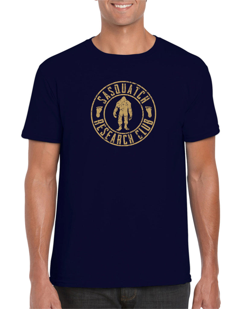 Sasquatch Research Club Mens T-Shirt Yeti Bigfoot Squatching Gone Squatchin Squatch College Party Vintage