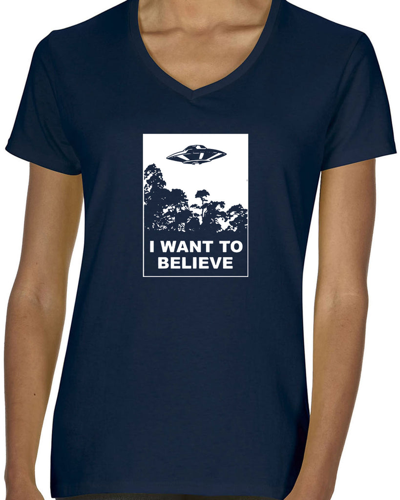 I want to believe Womens V-neck T-shirt alien ufo tv show scary vintage retro flying saucer files