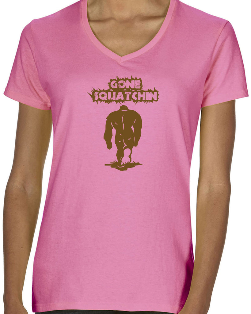 Gone Squatching Womens T-Shirt Big Foot Squatchin Yeti Hunter Outdoors Funny Vintage Retro