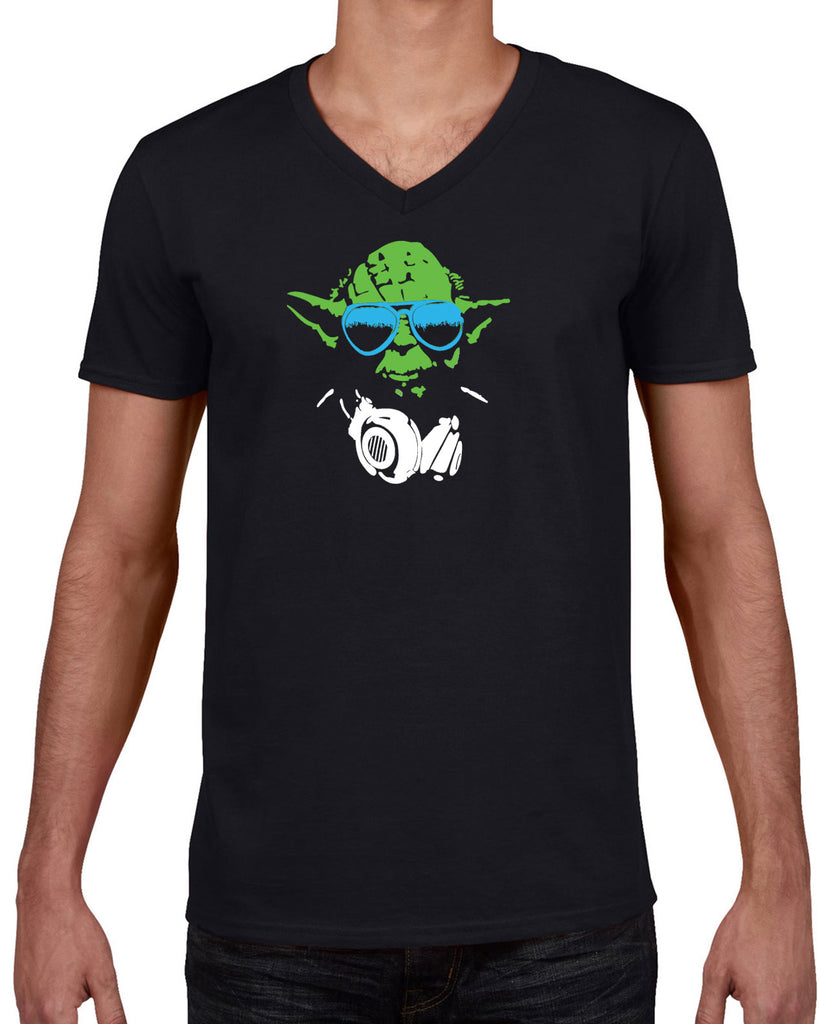 DJ Yoda Mens V-Neck Shirt Jedi Light Saber Movie Star Geek Nerd Wars Vintage Retro