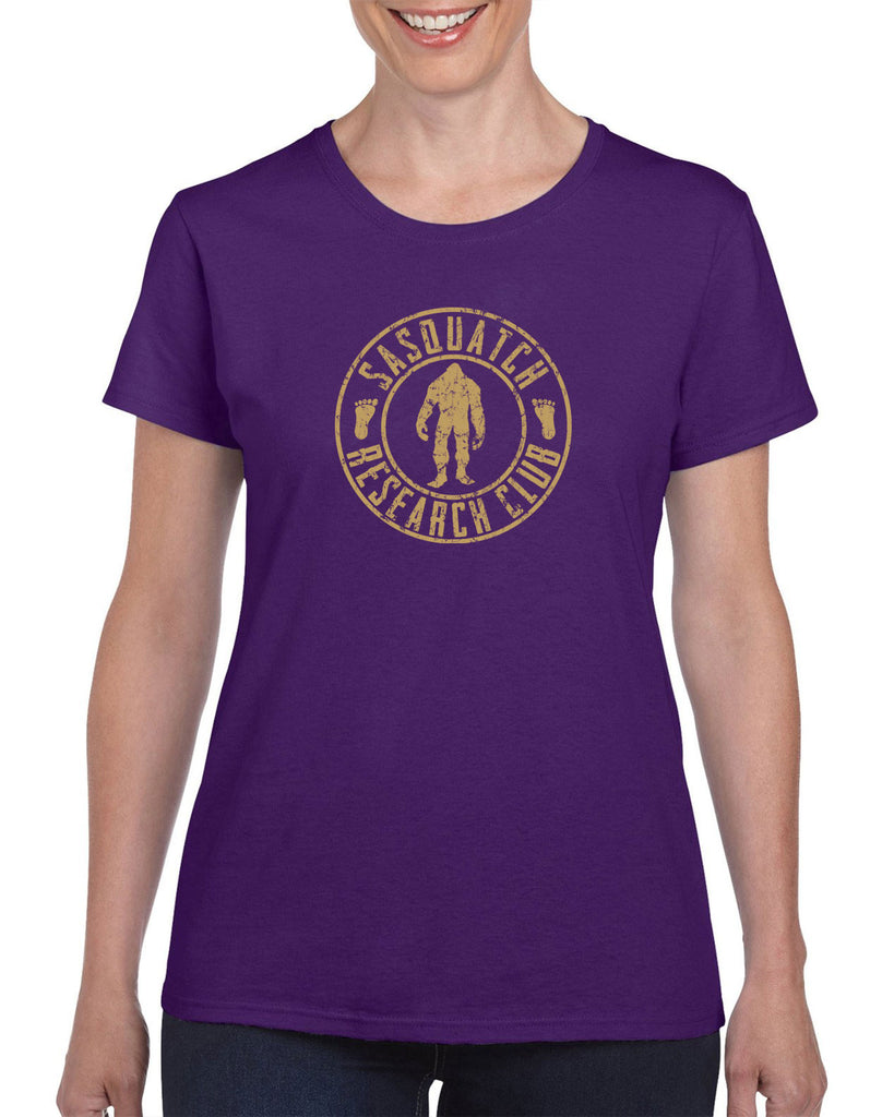 Sasquatch Research Club Womens T-Shirt Yeti Bigfoot Squatching Gone Squatchin Squatch College Party Vintage