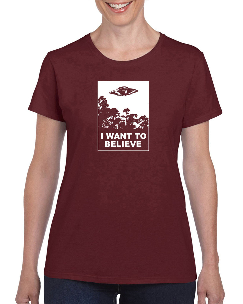 I want to believe Womens T-shirt alien ufo tv show scary vintage retro flying saucer files